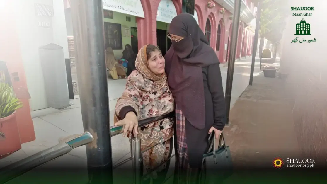 A lifetime spent wandering, Ghazala Shehzadi came into our care four years ago. During this time, we provided her shelter.