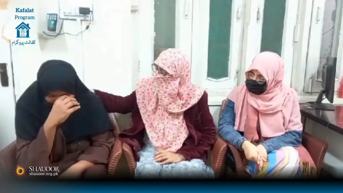 Be the hope for Mehnaz and her daughters. Join the Kafalat Program today.