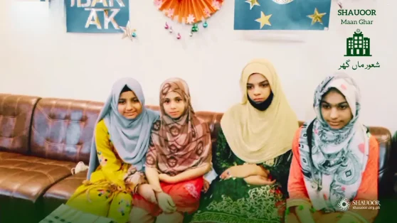 Eid-ul-Adha Festival | Shauoor Maan Ghar | Qurbani 2024 | شعور ماں گھر میں کپڑوں اور چوڑیوں کے تحائف